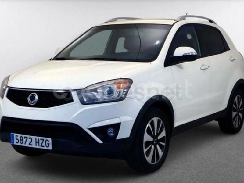 Usado Ssangyong (KGM) Korando Limited 175 CV (128 kW) 2014 Blanco SUV
