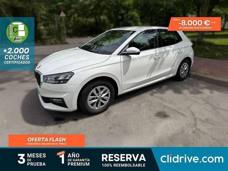 Blanco Usado 2023 Skoda Fabia Ambition Utilitario | 13.190 € (Buen precio) - Imagen 1/3