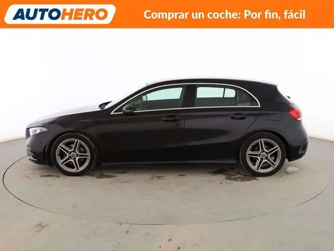Usado Mercedes A180 109 CV (80 kW) 2022 Negro Utilitario