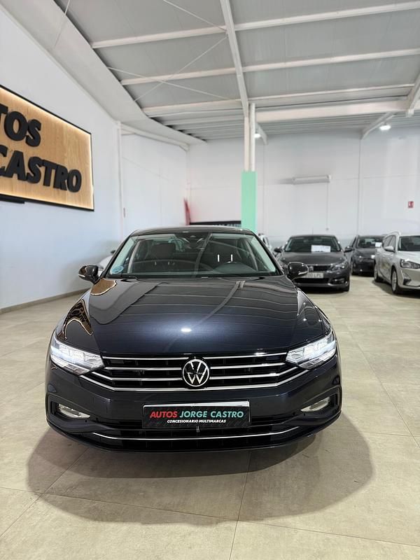 Occasion VW Passat Executive 150 ch (110 kW) 2022 Noir Berline