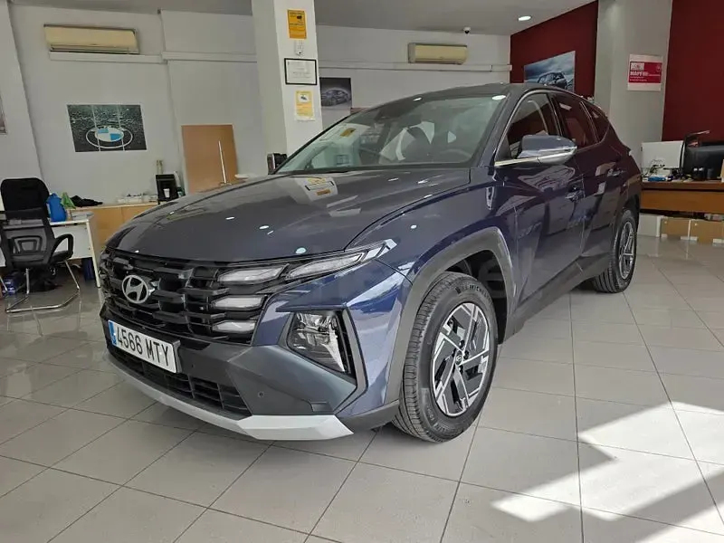 Usado Hyundai Tucson 160 CV (117 kW) 2024 Gris / plata SUV