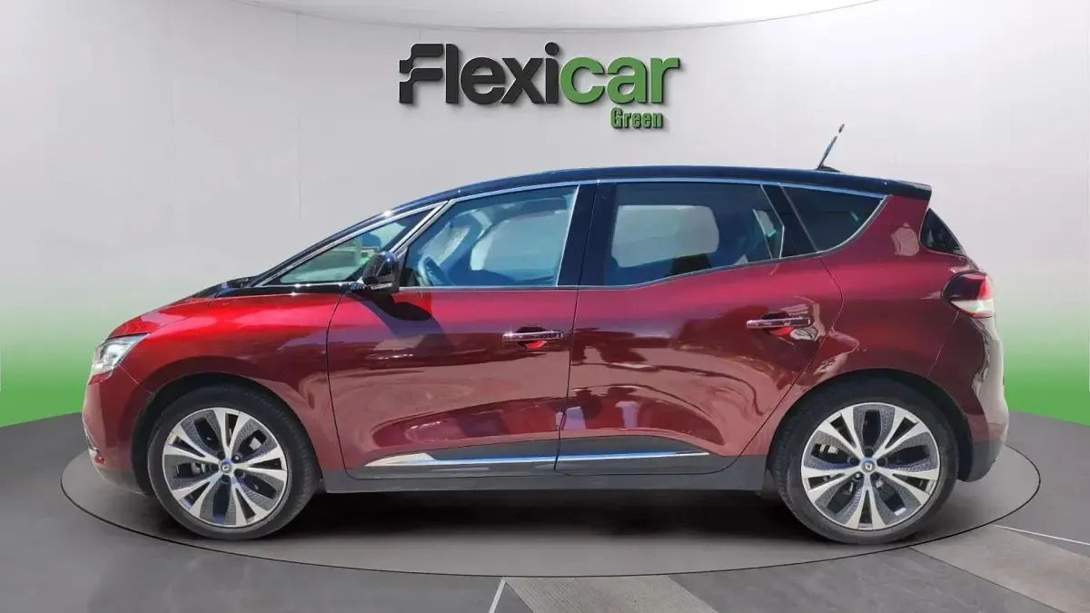 Usado Renault Scenic E-Tech Zen 131 CV (96 kW) 2016 Granate Monovolumen