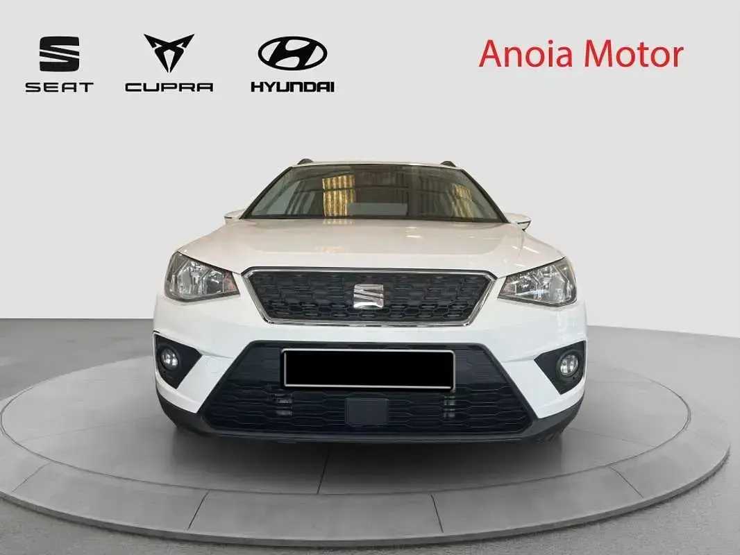Usado Seat Arona Ecomotive 95 CV (69 kW) 2019 Blanco SUV
