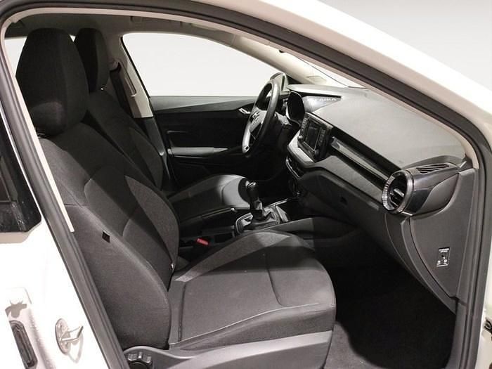 Usado Skoda Fabia Active 95 CV (69 kW) 2022 Blanco