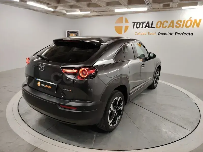 Usado Mazda MX30 Ad'Vantage 170 CV (125 kW) 2023 Gris / plata SUV