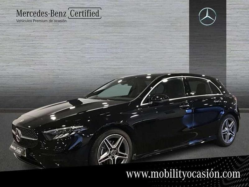Usado Mercedes A180 109 CV (80 kW) 2024 Negro Utilitario