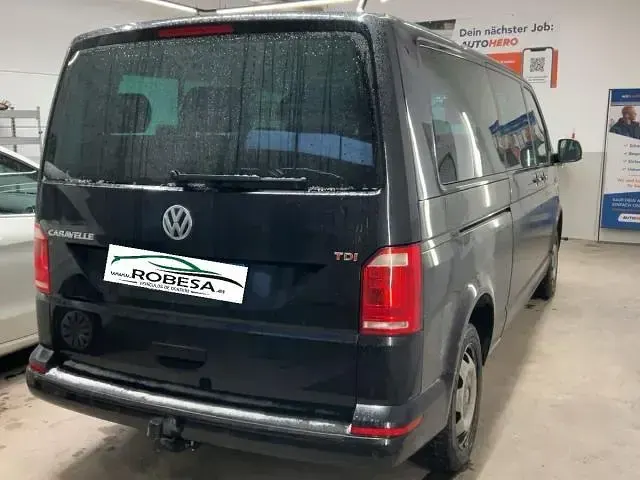 Usado VW Caravelle 204 CV (150 kW) 2017 Negro Van