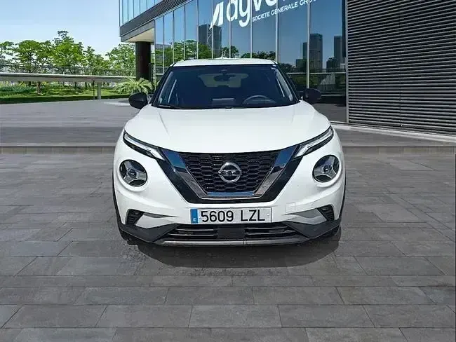 Usado Nissan Juke Acenta 114 HP (83 kW) 2022 Branco SUV