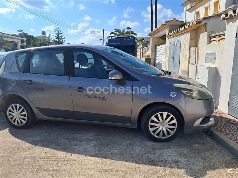 Usado Renault Scénic III Bose Edition 110 CV (80 kW) 2013 Gris / plata Monovolumen