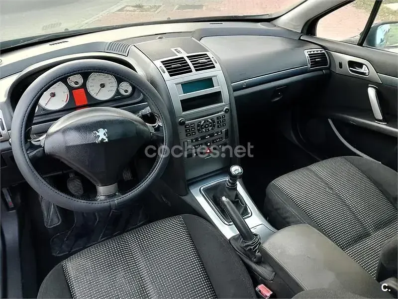 Usado Peugeot 407 Sport 136 CV (100 kW) 2005 Negro Familiar