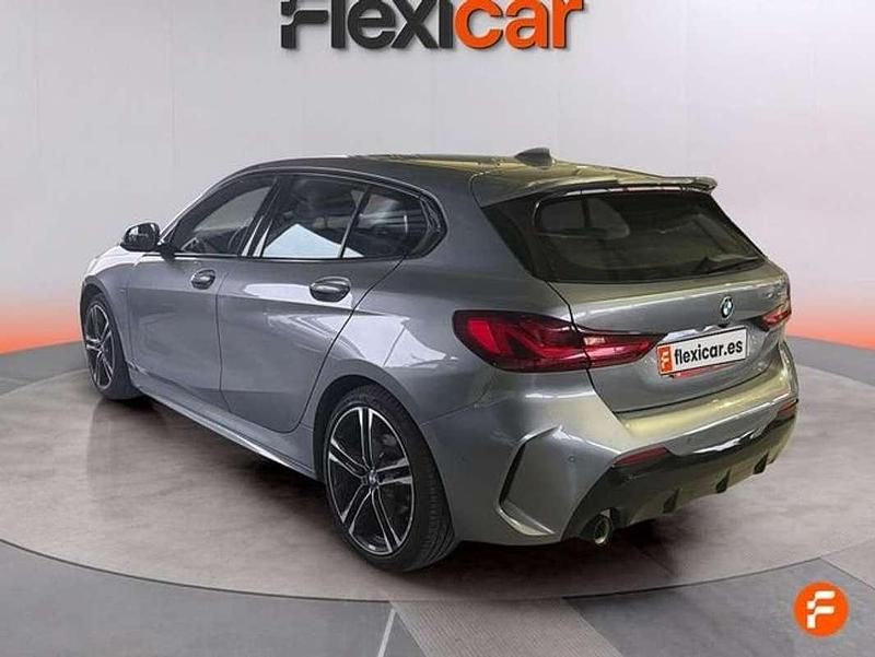 Usado BMW 118 136 CV (100 kW) 2023 Gris Utilitario
