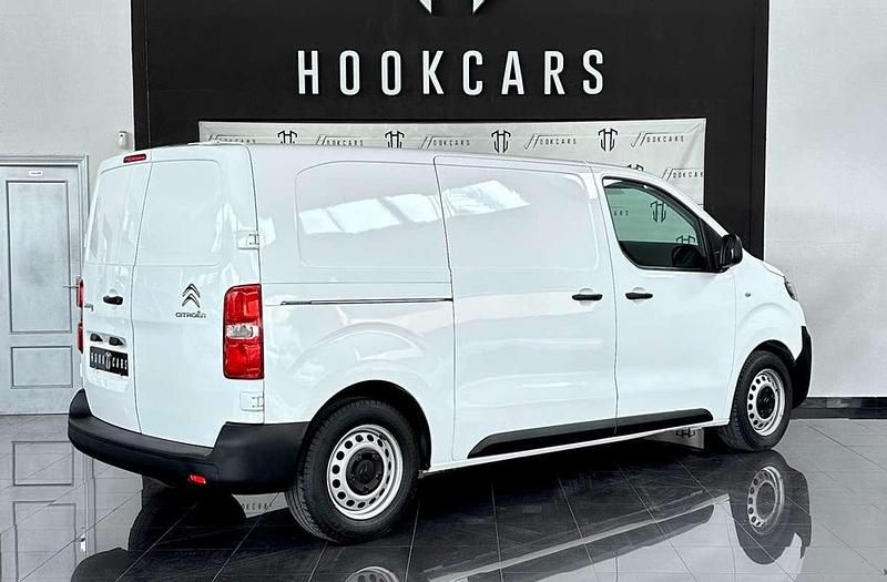 Usado Citroën Jumpy 102 CV (75 kW) 2021 Blanco Monovolumen