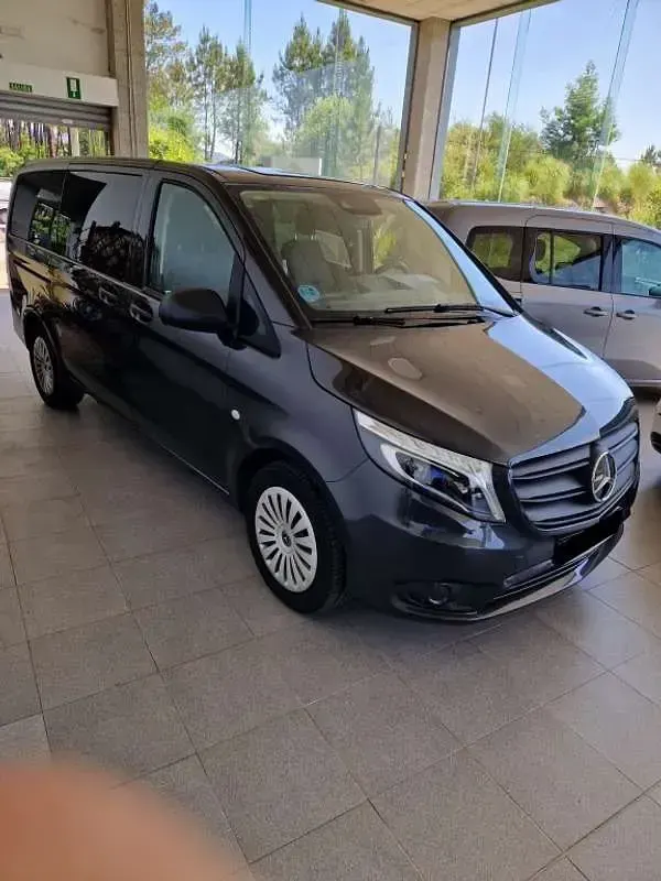 Usado Mercedes Vito 163 CV (119 kW) 2022 Gris Van