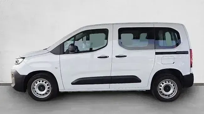 Usado Citroën Berlingo 100 CV (73 kW) 2024 Blanco Monovolumen