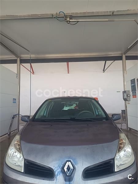 Gris / plata Usado 2007 Renault Clio II Berlina | 1799 € (Super precio) - Imagen 1/4