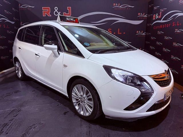 Usado Opel Zafira Tourer Excellence 140 CV (102 kW) 2013 Blanco Monovolumen