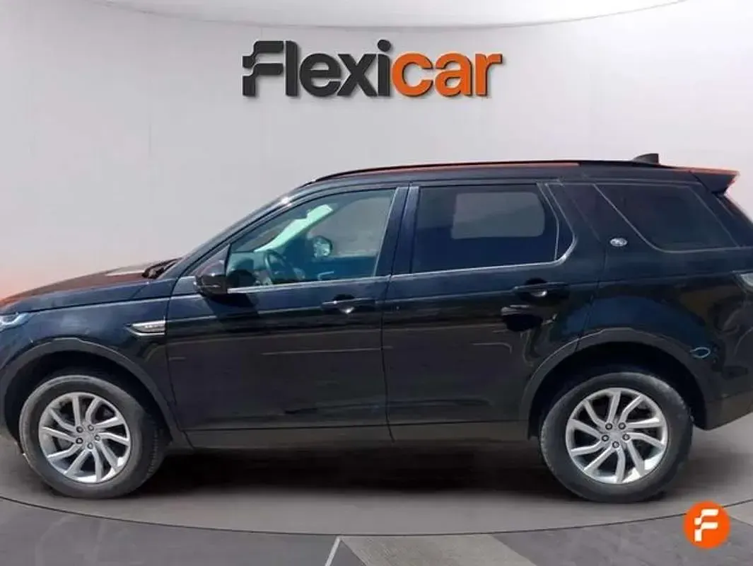 Usado Land Rover Discovery Sport HSE 179 CV (131 kW) 2019 Negro SUV