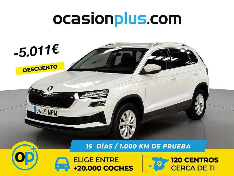 Usado Skoda Karoq Selection 115 CV (84 kW) 2024 Blanco SUV