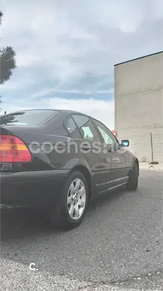 Usado BMW 318 143 CV (105 kW) 2003 Negro Berlina