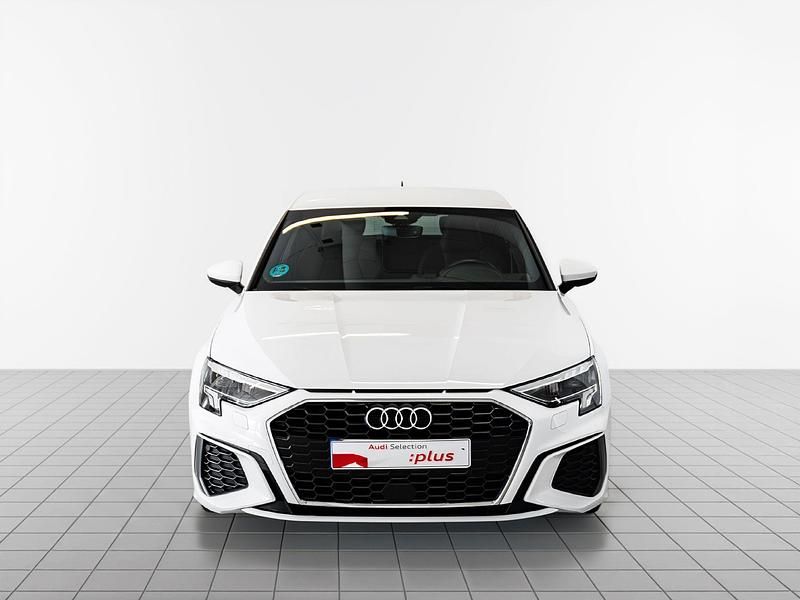 Usado Audi A3 S-Line 116 CV (85 kW) 2023 Blanco Berlina