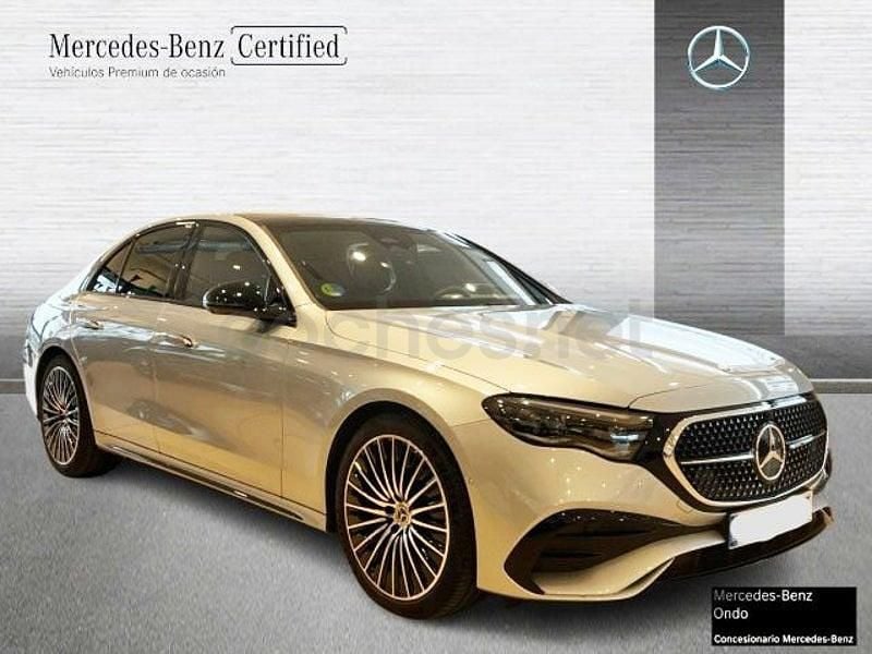 Usado Mercedes E220 197 CV (144 kW) 2025 Gris / plata Berlina
