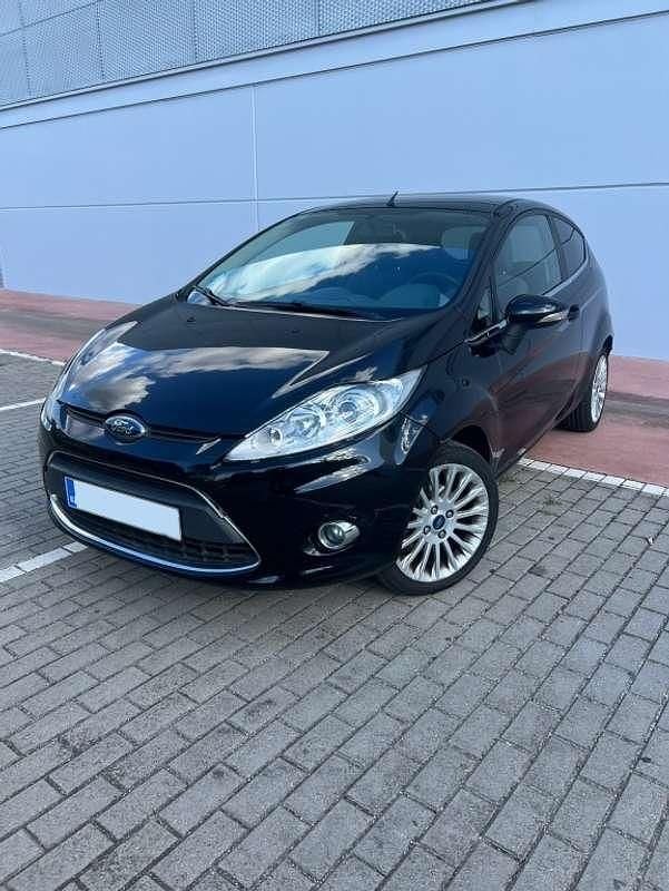 Negro Usado 2011 Ford Fiesta Titanium Utilitario | 5990 € (Buen precio) - Imagen 1/4