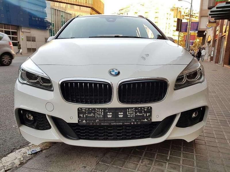 Usado BMW 218 Gran Tourer Sport Line 150 CV (110 kW) 2017 Blanco Monovolumen