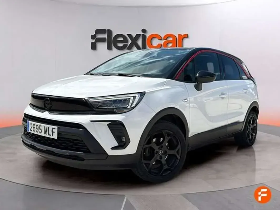 Usado Opel Crossland 110 CV (80 kW) 2023 Blanco SUV