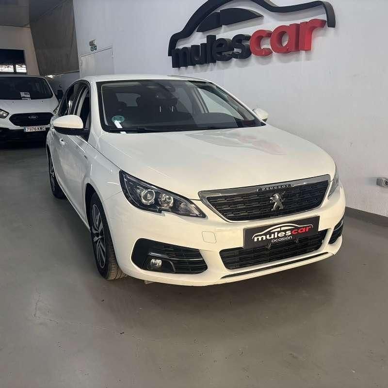 Usado Peugeot 308 Style 131 CV (96 kW) 2021 Blanco Utilitario