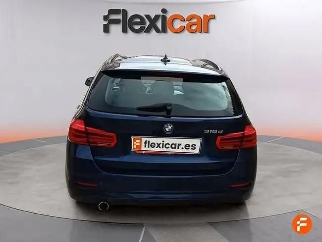 Używany BMW 318 150 KM (110 kW) 2018 Niebieski Kombi