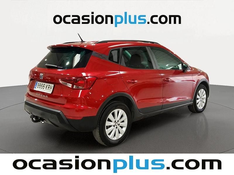 Usado Seat Arona Ecomotive 116 CV (85 kW) 2018 Rojo SUV