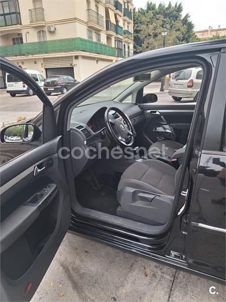 Negro Usado 2007 VW Touran Edition Monovolumen | 5600 € (Precio justo) - Imagen 1/4