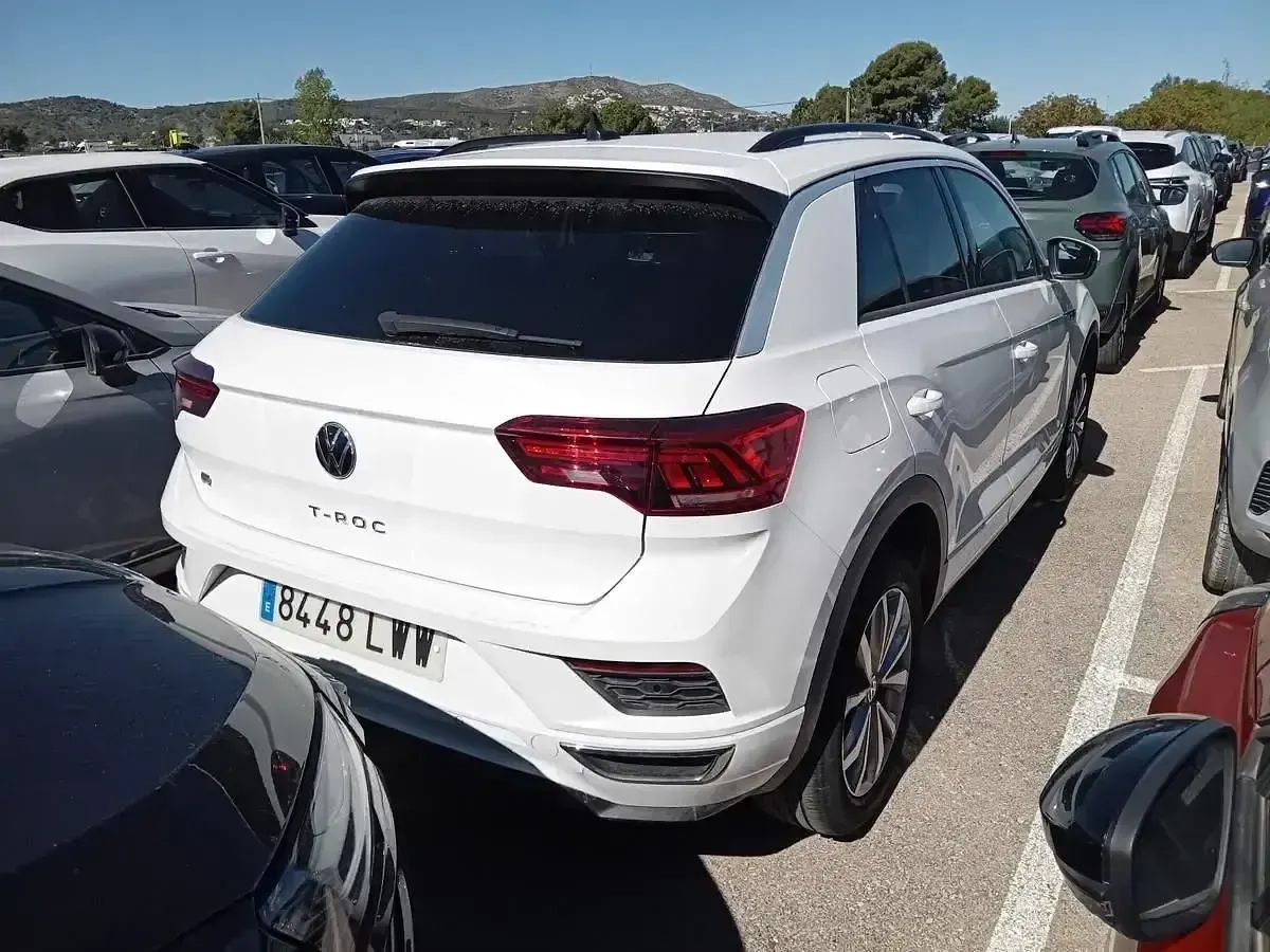 Usado VW T-Roc Advance 110 CV (80 kW) 2022 Blanco SUV