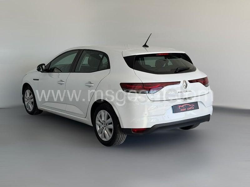 Usado Renault Mégane IV Equilibre 115 CV (84 kW) 2023 Blanco Berlina
