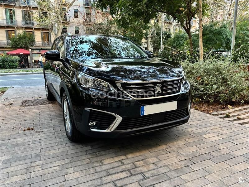 Usado Peugeot 5008 Active 130 CV (95 kW) 2019 Negro SUV