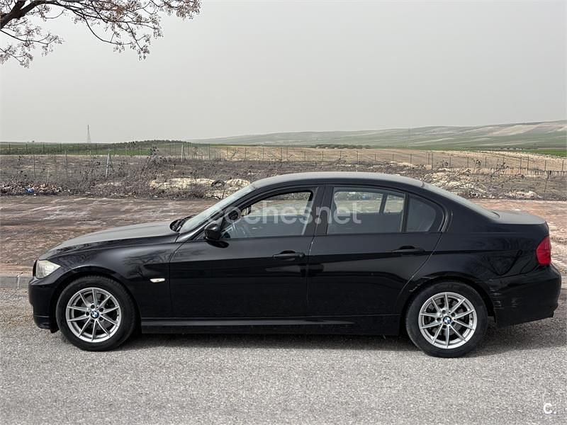 Usado BMW 318 143 CV (105 kW) 2011 Negro Berlina