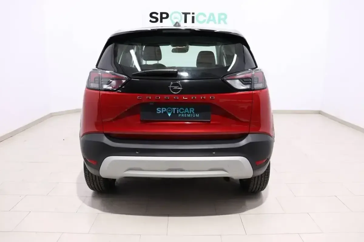 Usado Opel Crossland Business Elegance 130 CV (95 kW) 2021 Rojo SUV