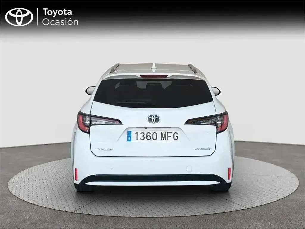 Usado Toyota Corolla Active 122 CV (89 kW) 2023 Blanco Familiar