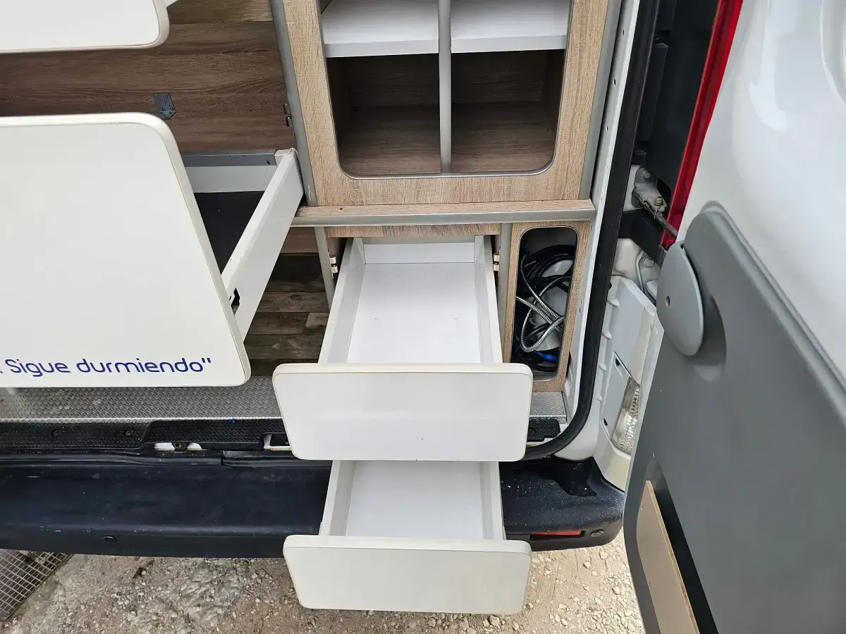 Usado Renault Trafic 115 CV (84 kW) 2009 Monovolumen
