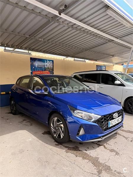 Usado Hyundai i20 84 CV (61 kW) 2022 Azul Utilitario