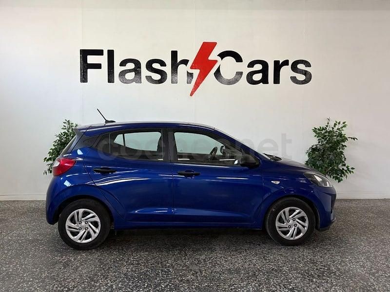 Usado Hyundai i10 67 CV (49 kW) 2023 Azul Utilitario