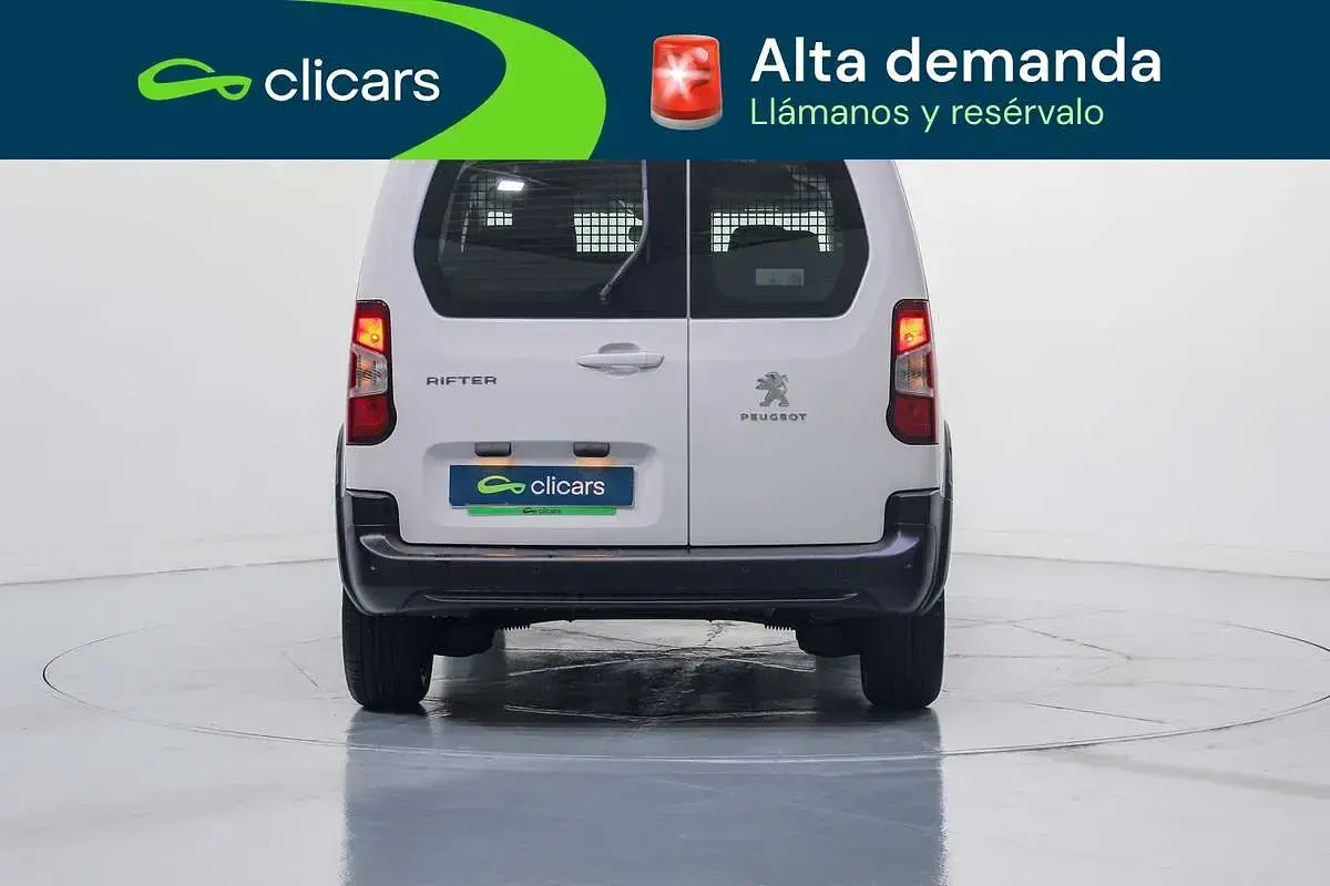 Usado Peugeot Rifter Business-Line 102 CV (75 kW) 2023 Blanco Monovolumen