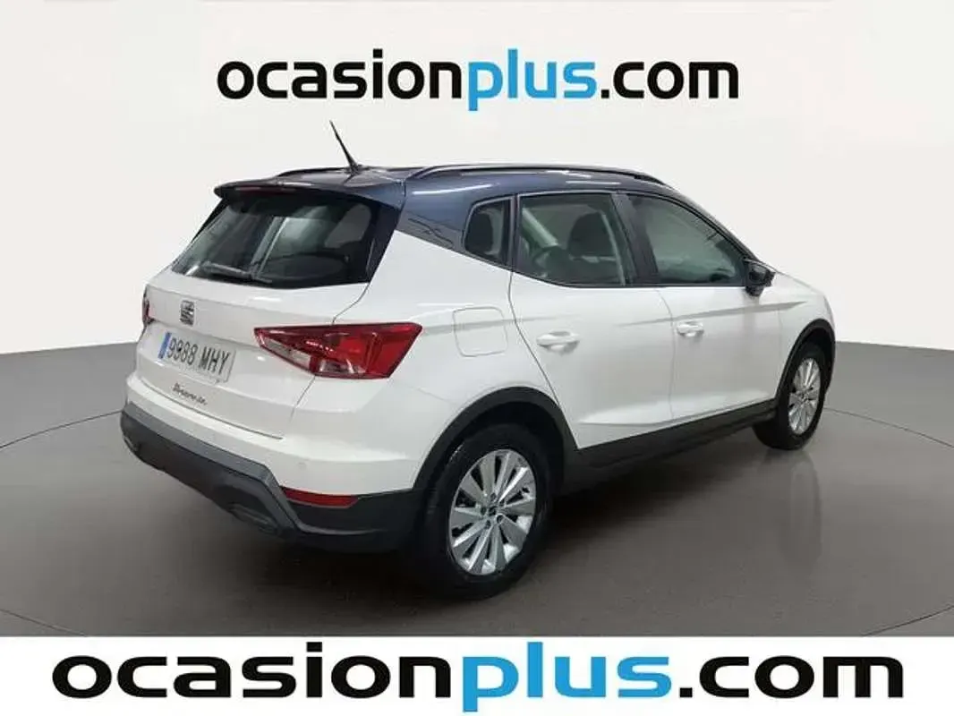 Używany Seat Arona Style 110 KM (80 kW) 2023 Biały SUV