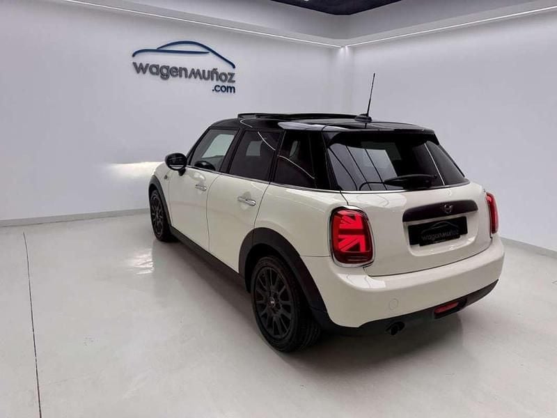 Usado Mini ONE 102 CV (75 kW) 2019 Beige Utilitario