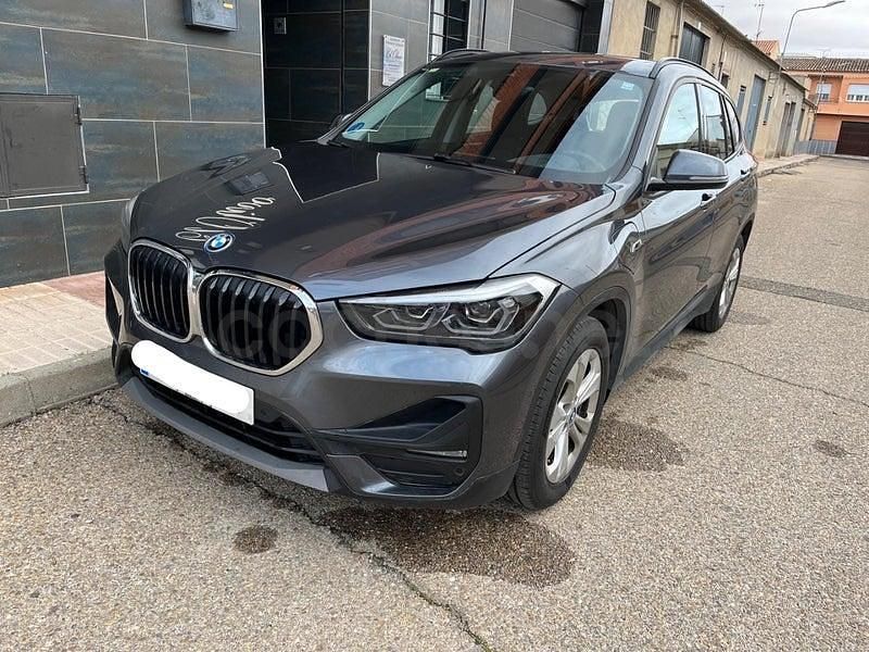 Usado BMW X1 Comfort Edition 220 CV (161 kW) 2022 Gris / plata SUV