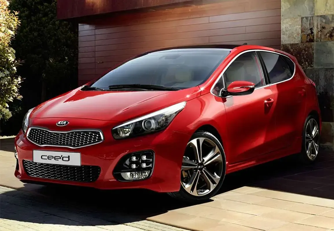 Usado Kia Ceed Plus 101 CV (74 kW) 2018 Blanco Utilitario