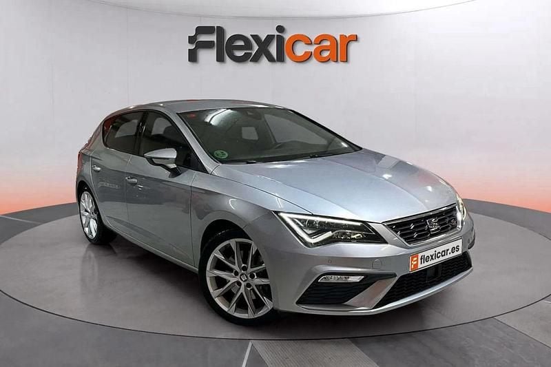Gris Usado 2019 Seat Leon FR Berlina | 17.990 € (Precio justo) - Imagen 1/4
