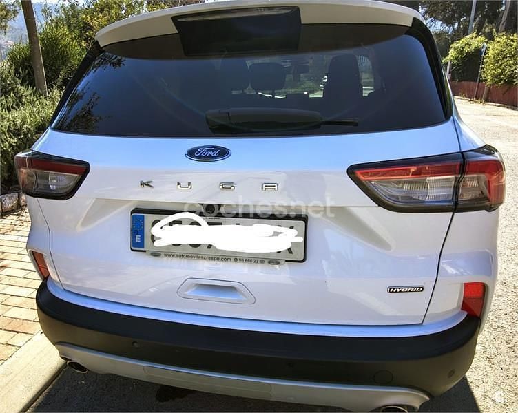 Usado Ford Kuga Titanium 190 CV (139 kW) 2022 Blanco SUV