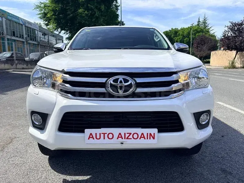 Usado Toyota HiLux 150 CV (110 kW) 2018 Blanco Pickup/Camioneta