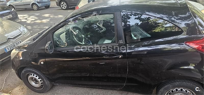 Usado Ford Ka Individual 75 CV (55 kW) 2010 Negro Utilitario